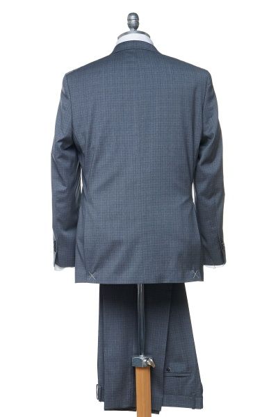 Kostyum_Baumler_v_kletku_10179