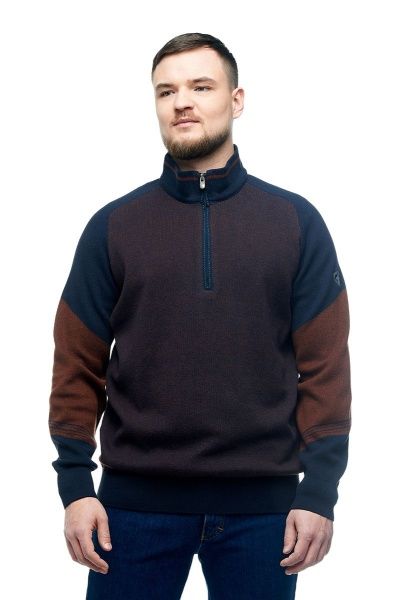 Dzhemper_Claudio_Campione_s_vorotom_stojkoj_na_molnii_10263