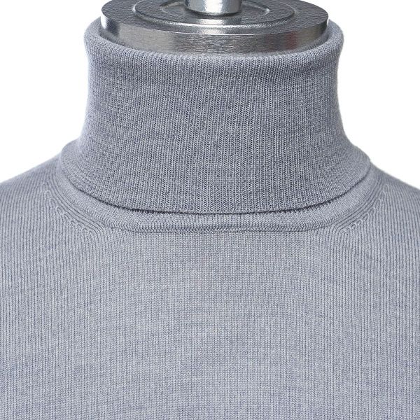 Vodolazka_ALAN_PAINE_svetlo_seraya_10556