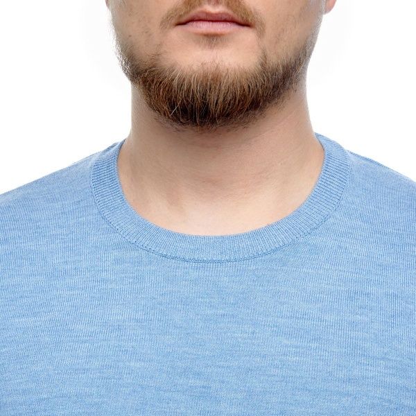 Dzhemper_MAERZ_s_kruglym_vorotom_10526